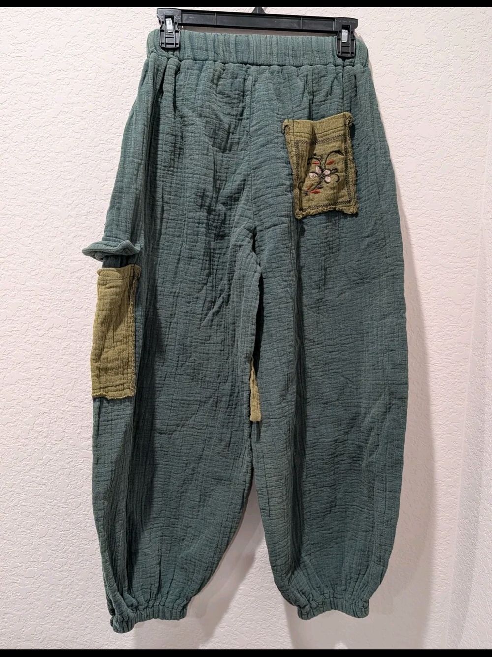 POL Ashton Gauze Joggers Size Small - Picture 2 of 5